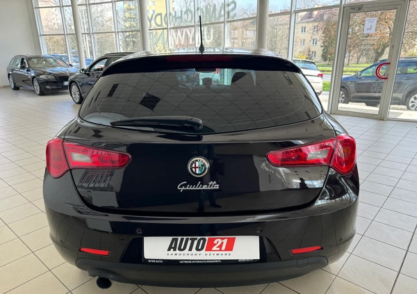 Alfa Romeo Giulietta cena 39000 przebieg: 97600, rok produkcji 2012 z Mrągowo małe 631